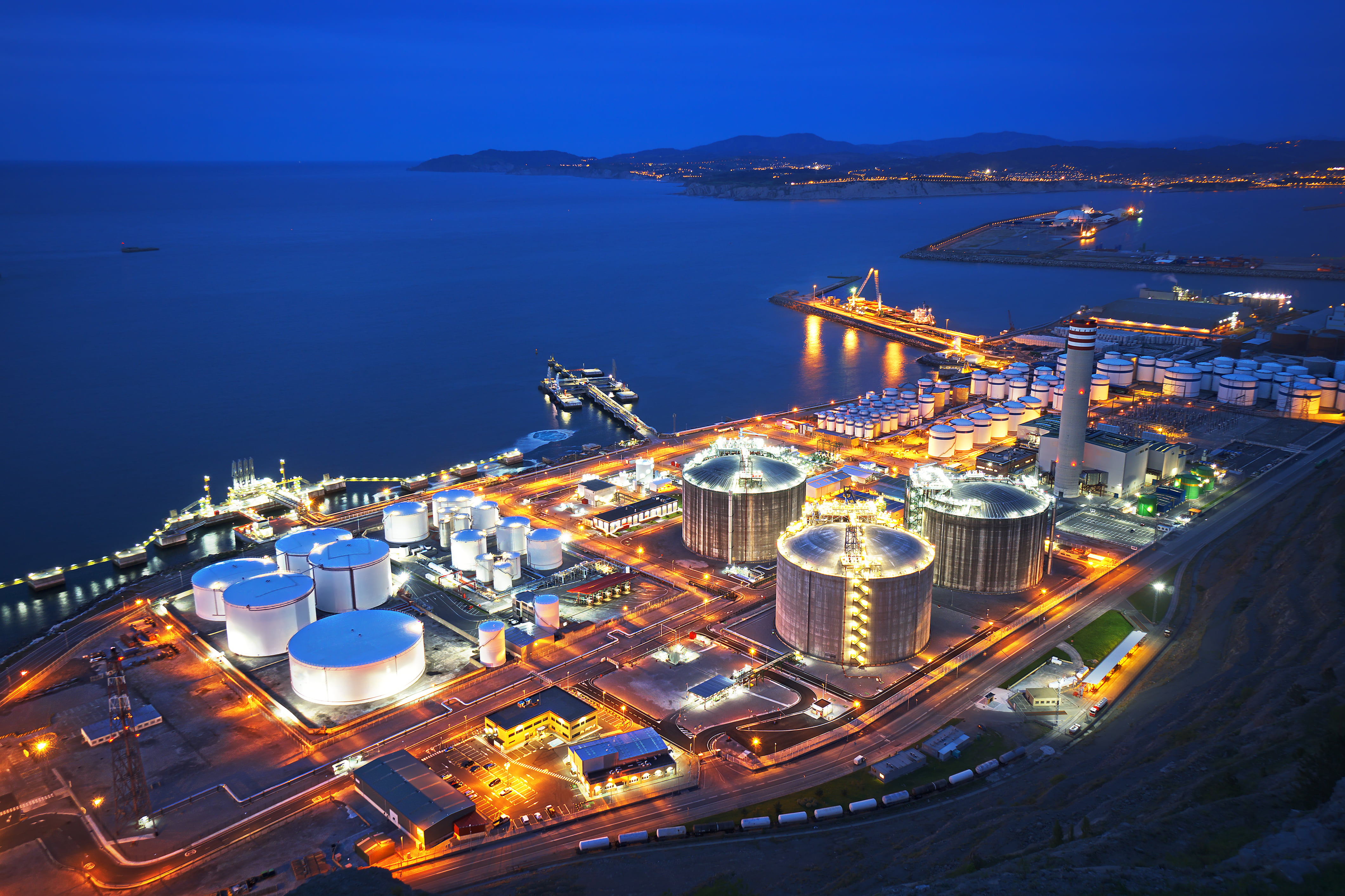 Energy infrastructure connecting supply and distribution